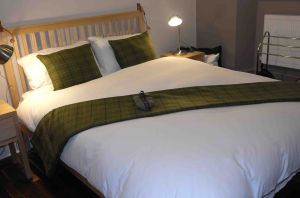 Ardbeg Tweed Bedroom Portnahaven 